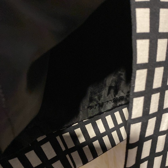 J Crew Black Women’s Black/White Checkered Pencil Skirt. Size 2 - Picture 4 of 7
